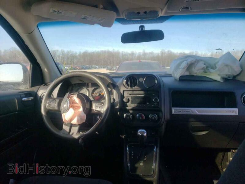 2014 Jeep COMPASS (VIN 1C4NJDBB9ED809120) — photo 9 of 10