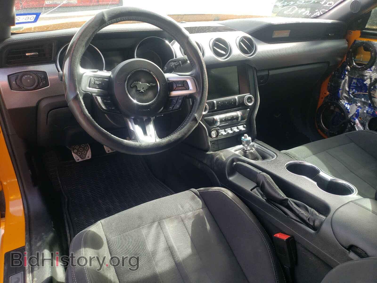 2018 FORD MUSTANG - VIN: 1FA6P8CF6J5162990 - Фото 9
