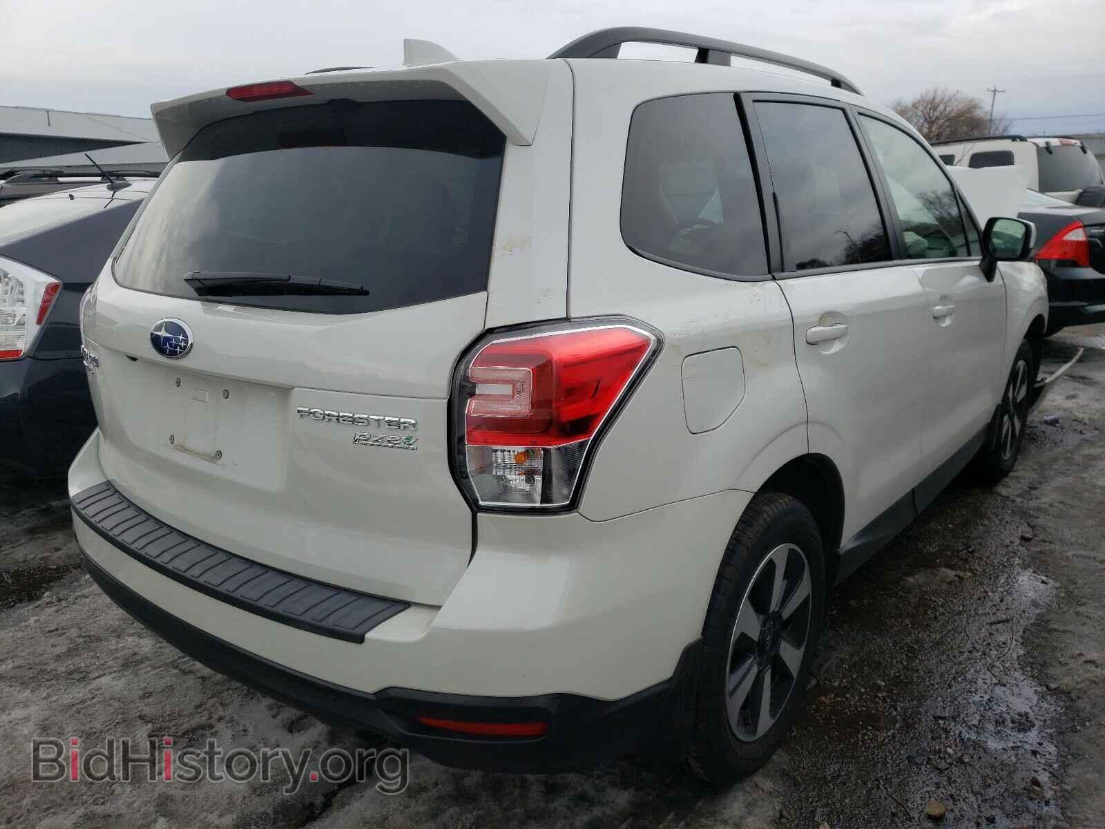2017 SUBARU FORESTER - VIN: JF2SJAEC1HH557769 - Фото 4