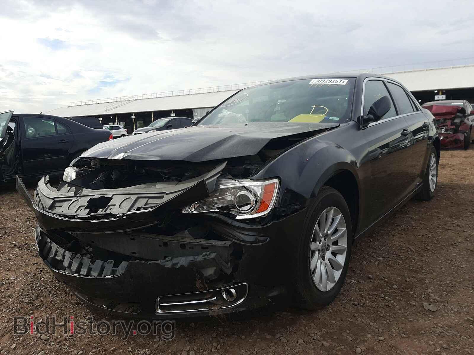 2011 CHRYSLER 300 - VIN: 2C3CA4CG2BH547767 - Фото 2