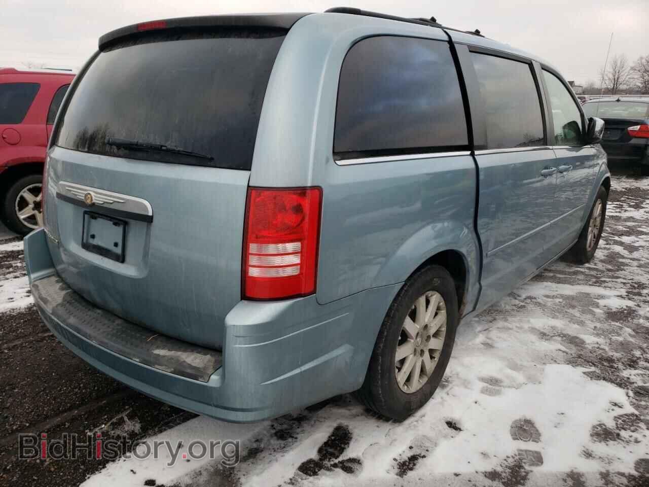 2008 CHRYSLER MINIVAN - VIN: 2A8HR54P48R811582 - Фото 4