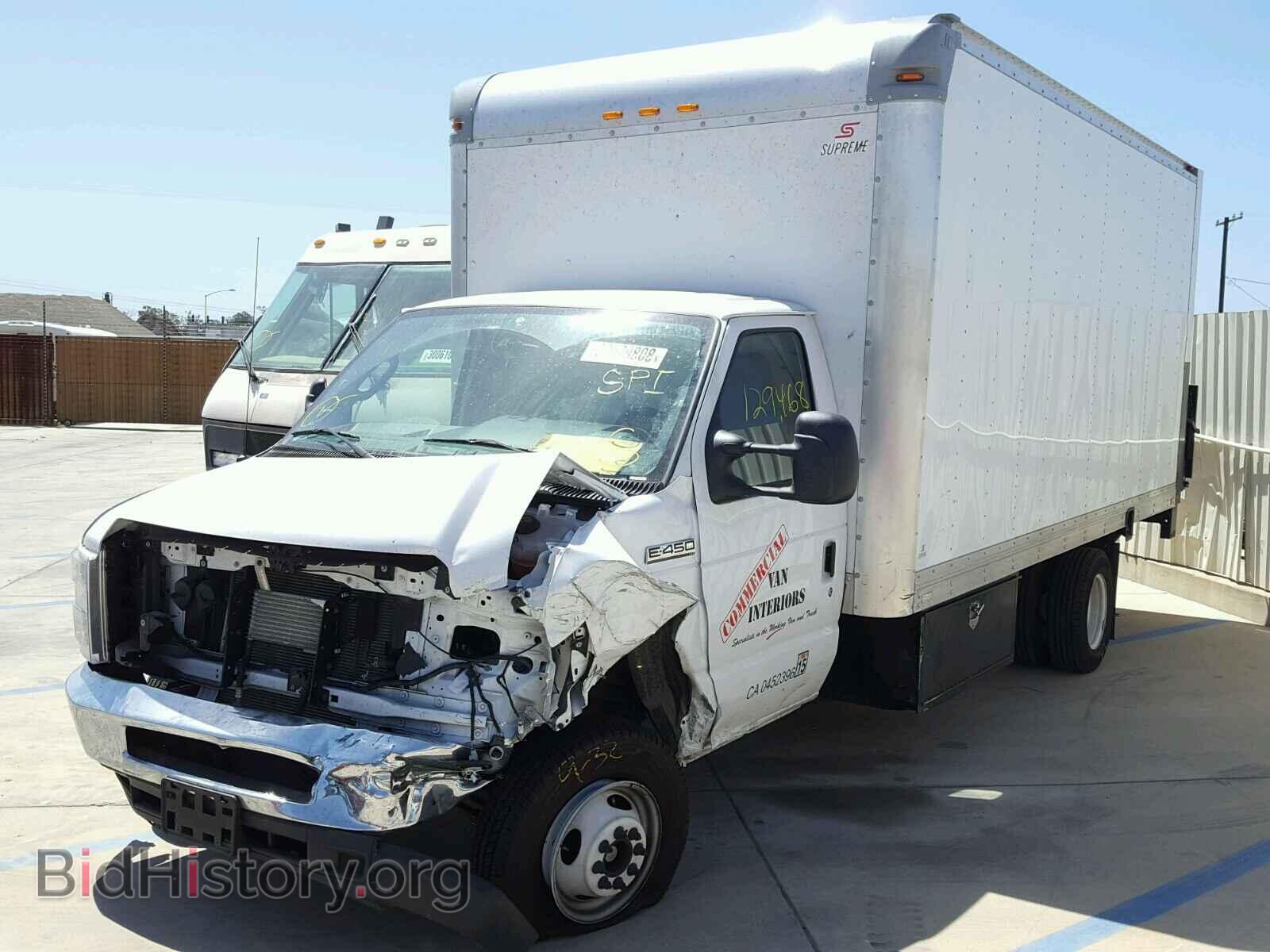2017 FORD ECONOLINE - VIN: 1FDXE4FSXHDC70580 - Фото 2