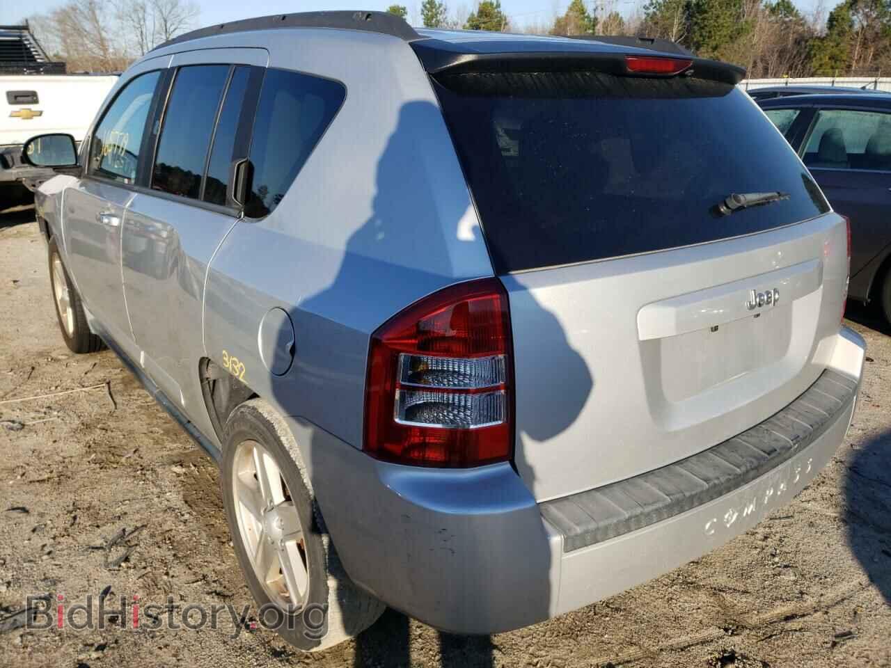 2010 JEEP COMPASS - VIN: 1J4NT1FA8AD646975 - Photo 3