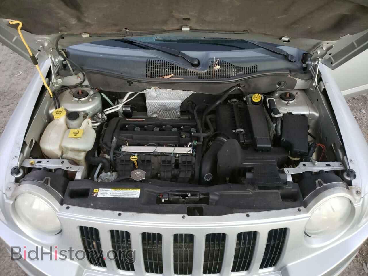 2010 JEEP COMPASS - VIN: 1J4NT1FA8AD646975 - Photo 7