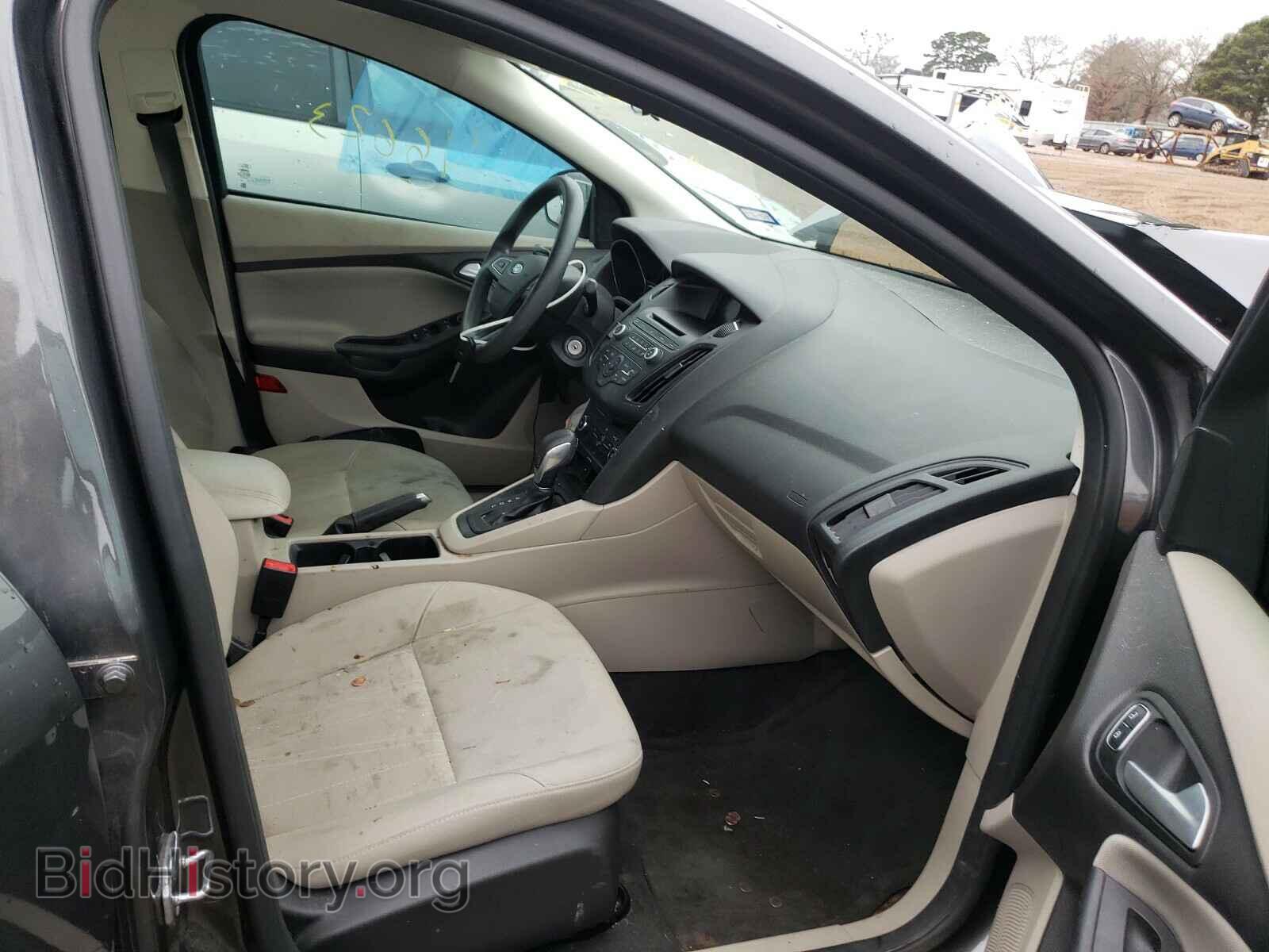 2017 FORD FOCUS - VIN: 1FADP3F2XHL244617 - Photo 5