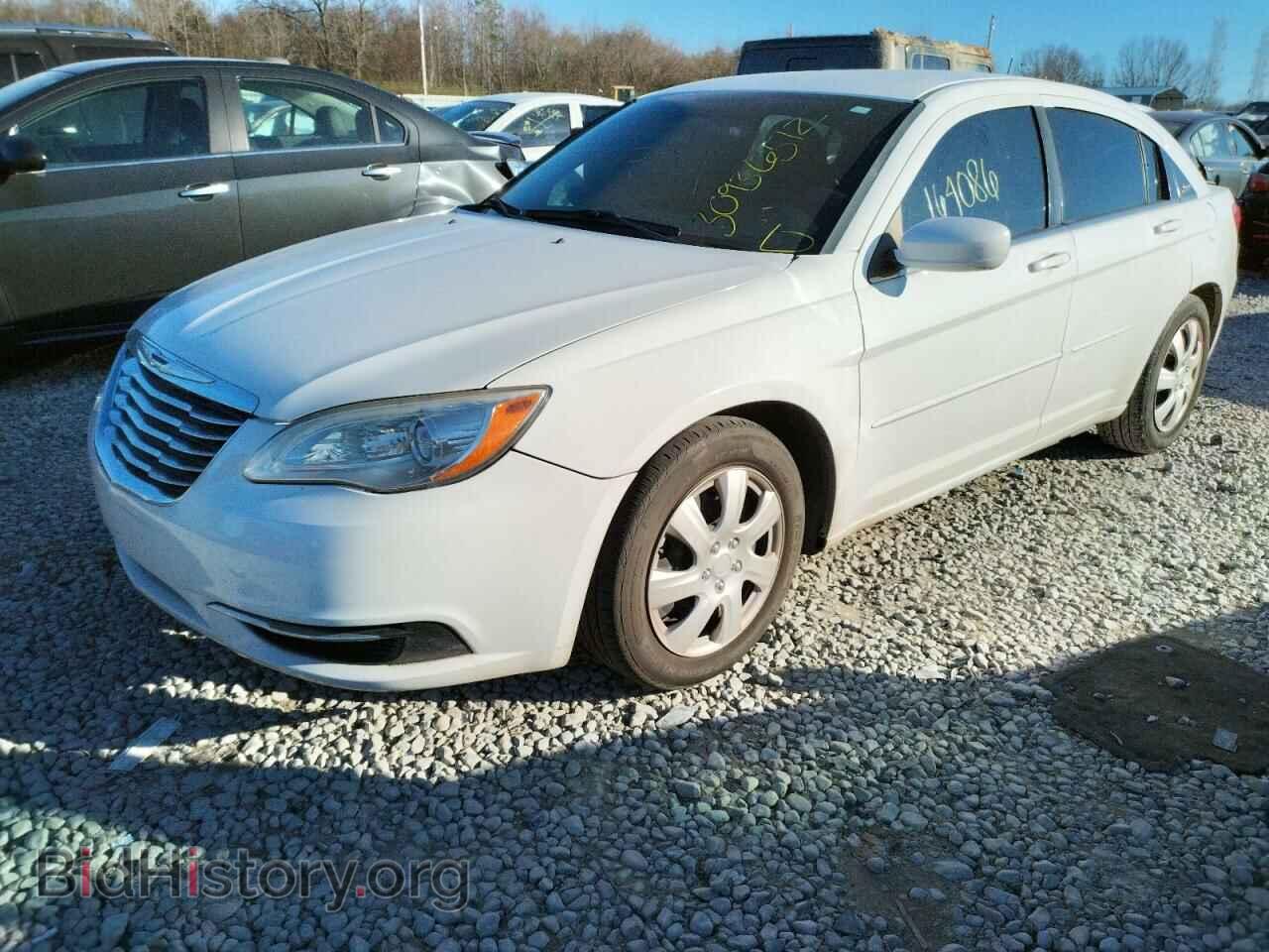 2012 CHRYSLER 200 - VIN: 1C3CCBAB8CN273229 - Фото 2