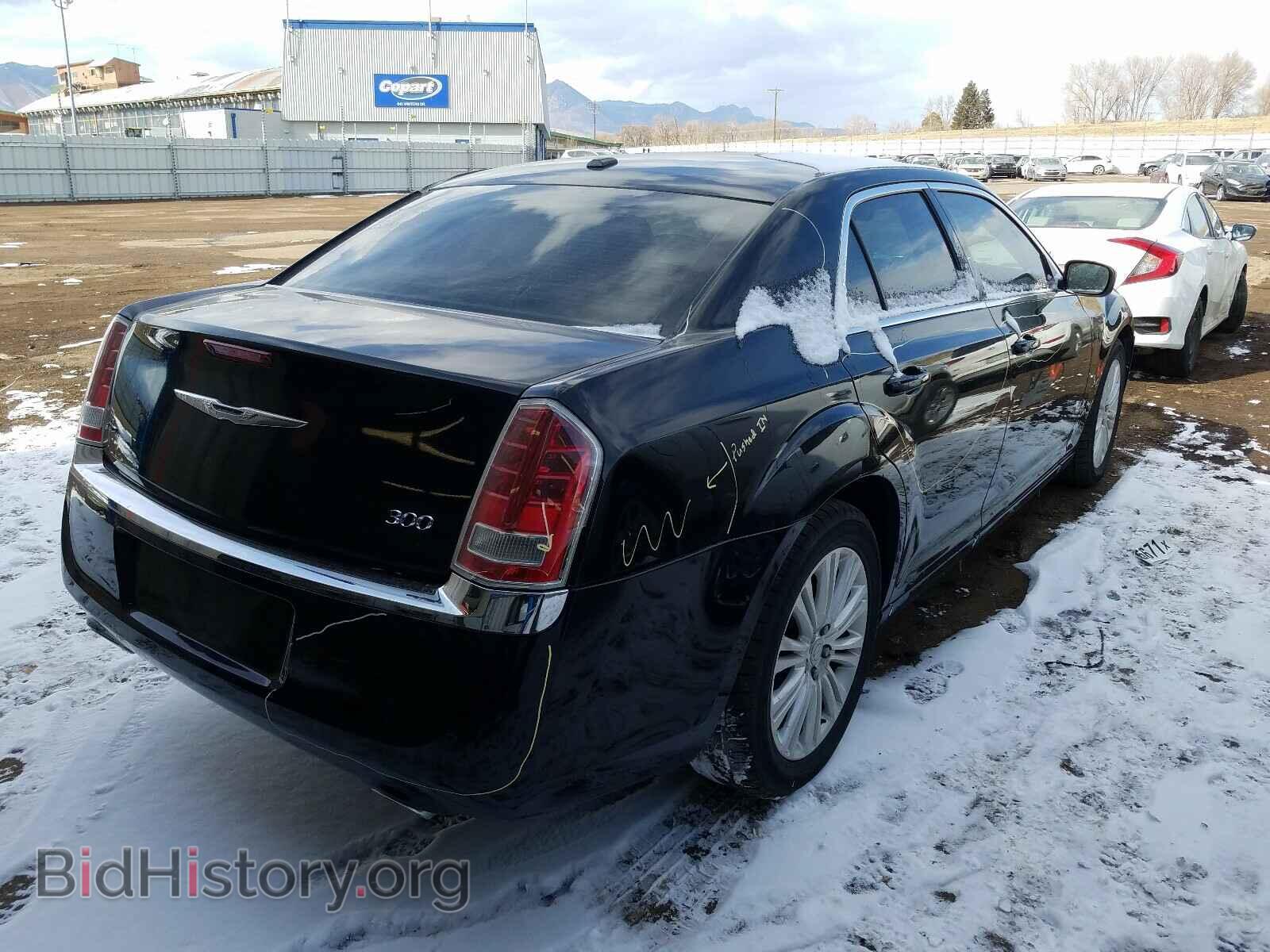 2013 CHRYSLER 300 - VIN: 2C3CCARG2DH591951 - Фото 4