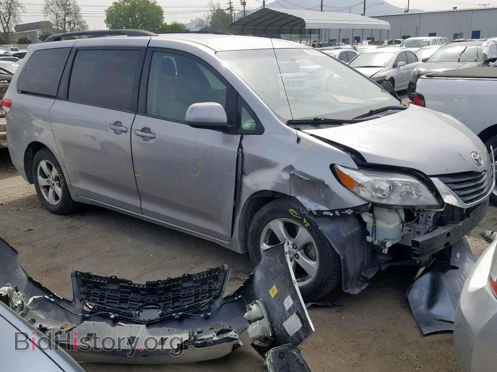 Фотография 5TDKK3DC7BS033263 - TOYOTA SIENNA LE 2011