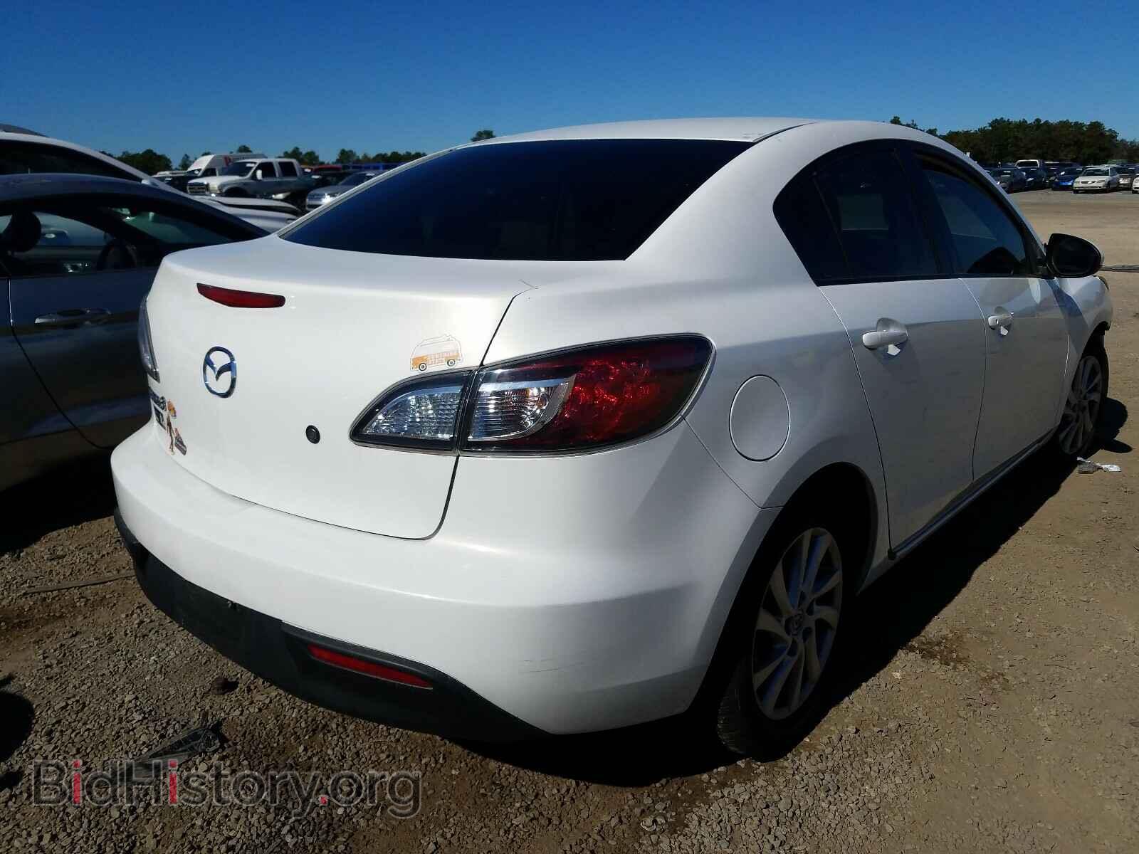 2011 MAZDA 3 - VIN: JM1BL1UF8B1377208 - Фото 4