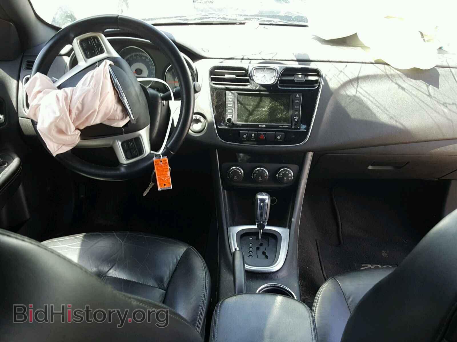 2012 CHRYSLER 200 - VIN: 1C3CCBCB0CN250489 - Фото 9