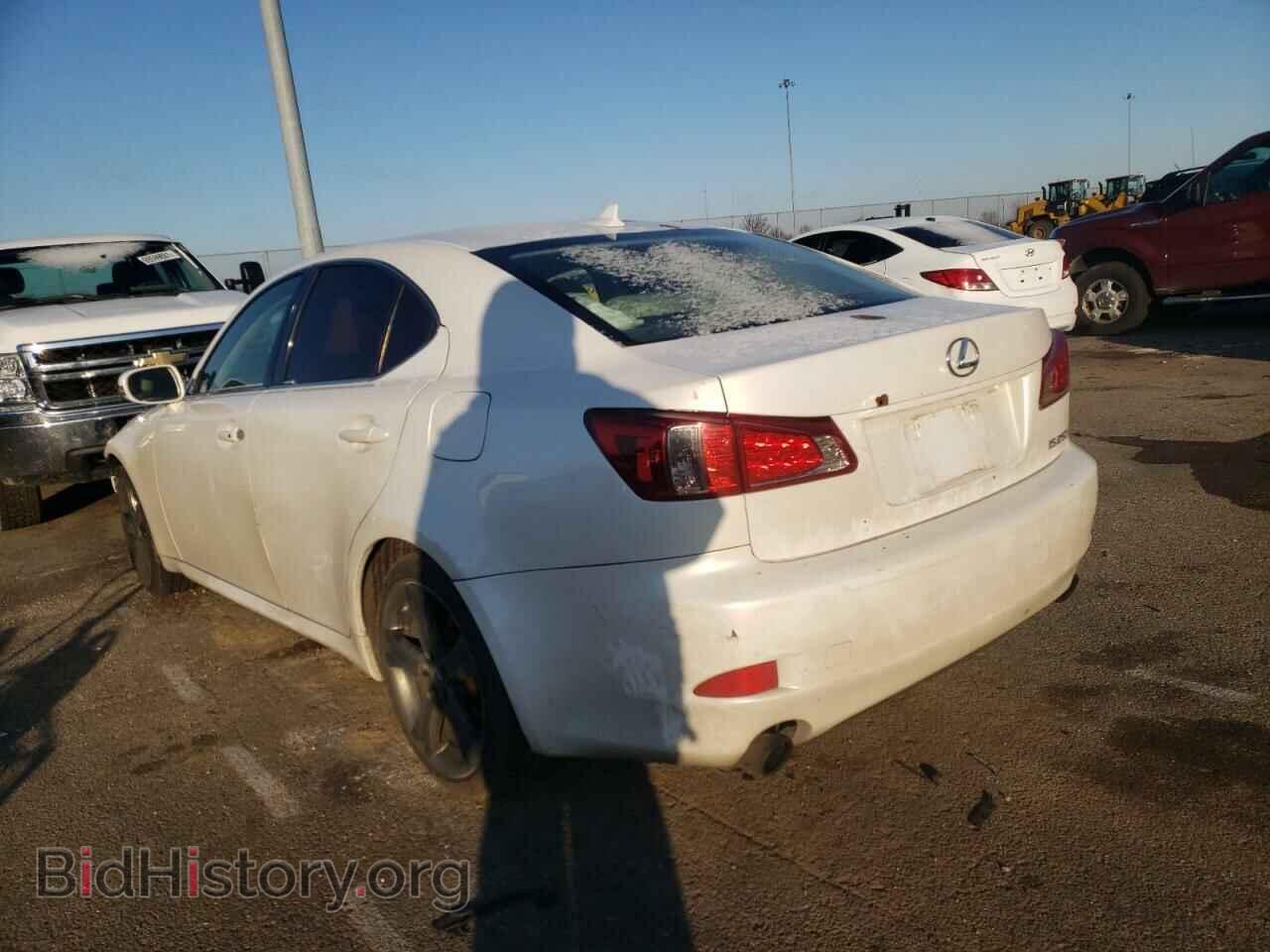 2011 LEXUS IS - VIN: JTHBF5C23B5141957 - Фото 3