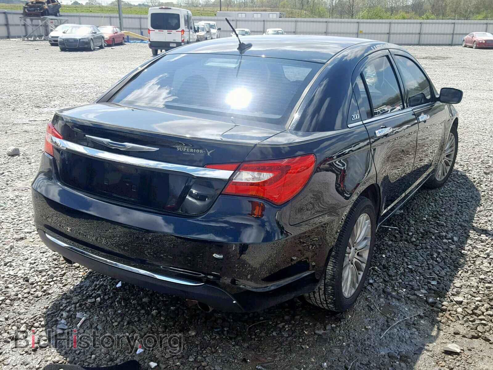 2011 CHRYSLER 200 - VIN: 1C3BC2FG2BN618527 - Photo 4