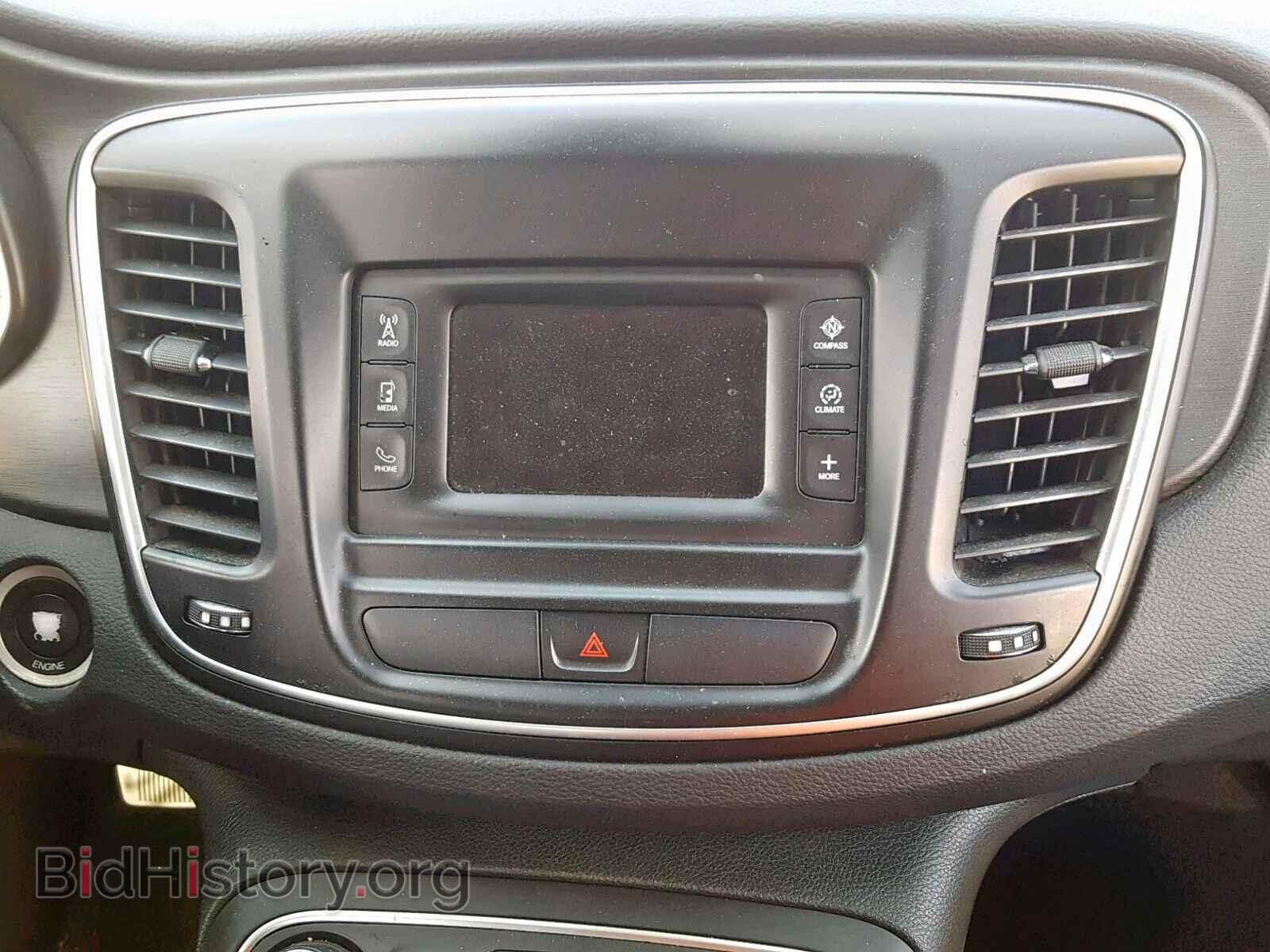 2016 CHRYSLER 200 - VIN: 1C3CCCAB4GN150068 - Photo 9
