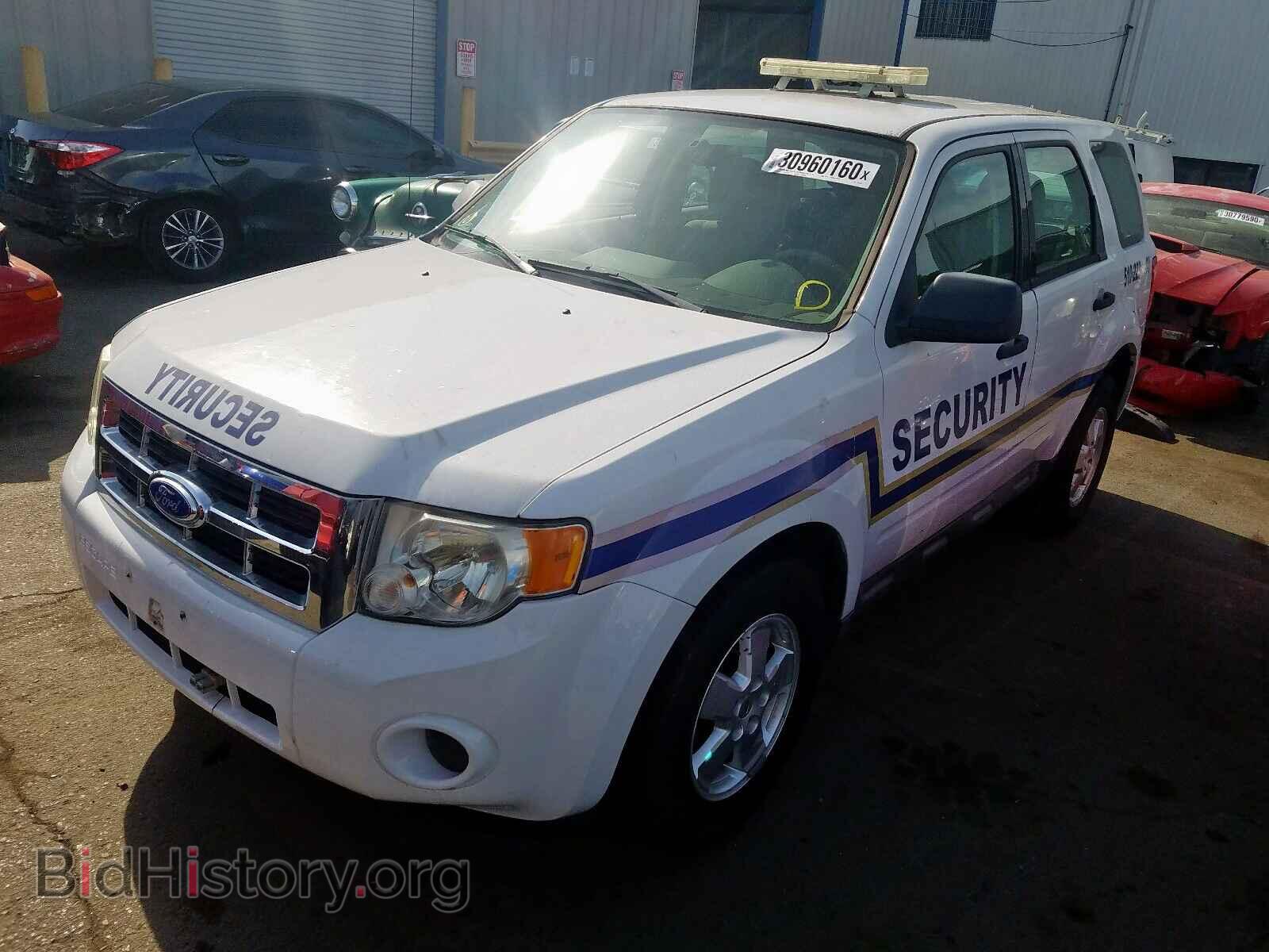 2011 FORD ESCAPE - VIN: 1FMCU0C70BKB99600 - Фото 2