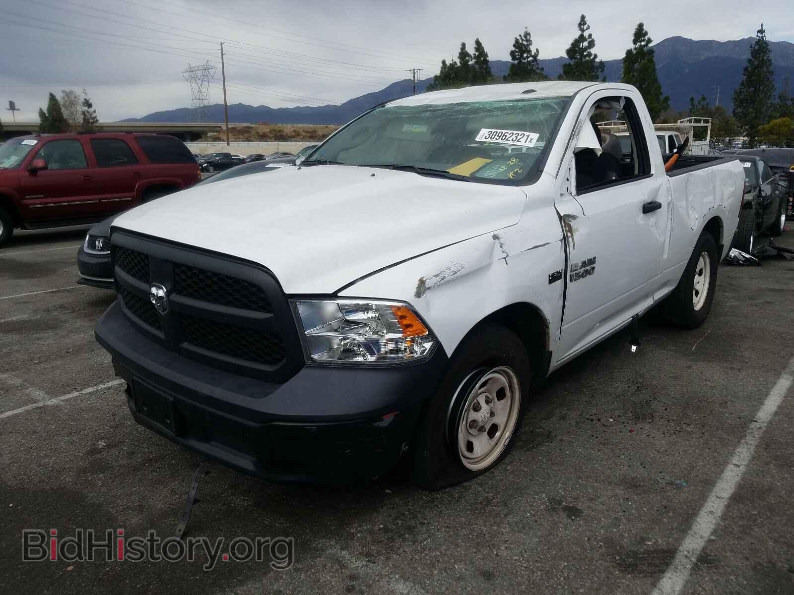 2017 RAM 1500 - VIN: 3C6JR6AT7HG769129 - Photo 2