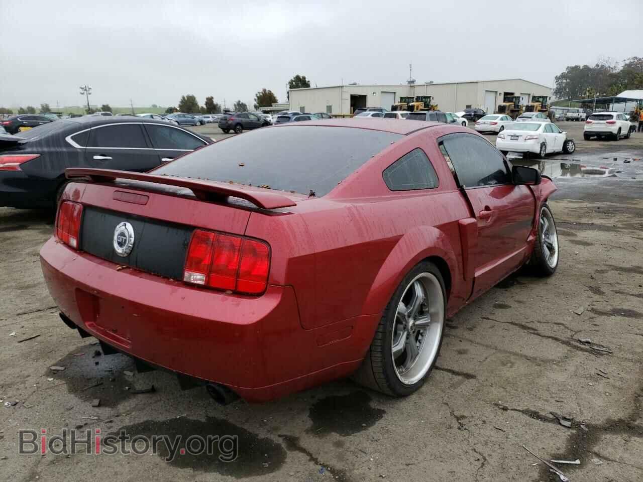 2007 FORD MUSTANG - VIN: 1ZVFT82H975299985 - Фото 4