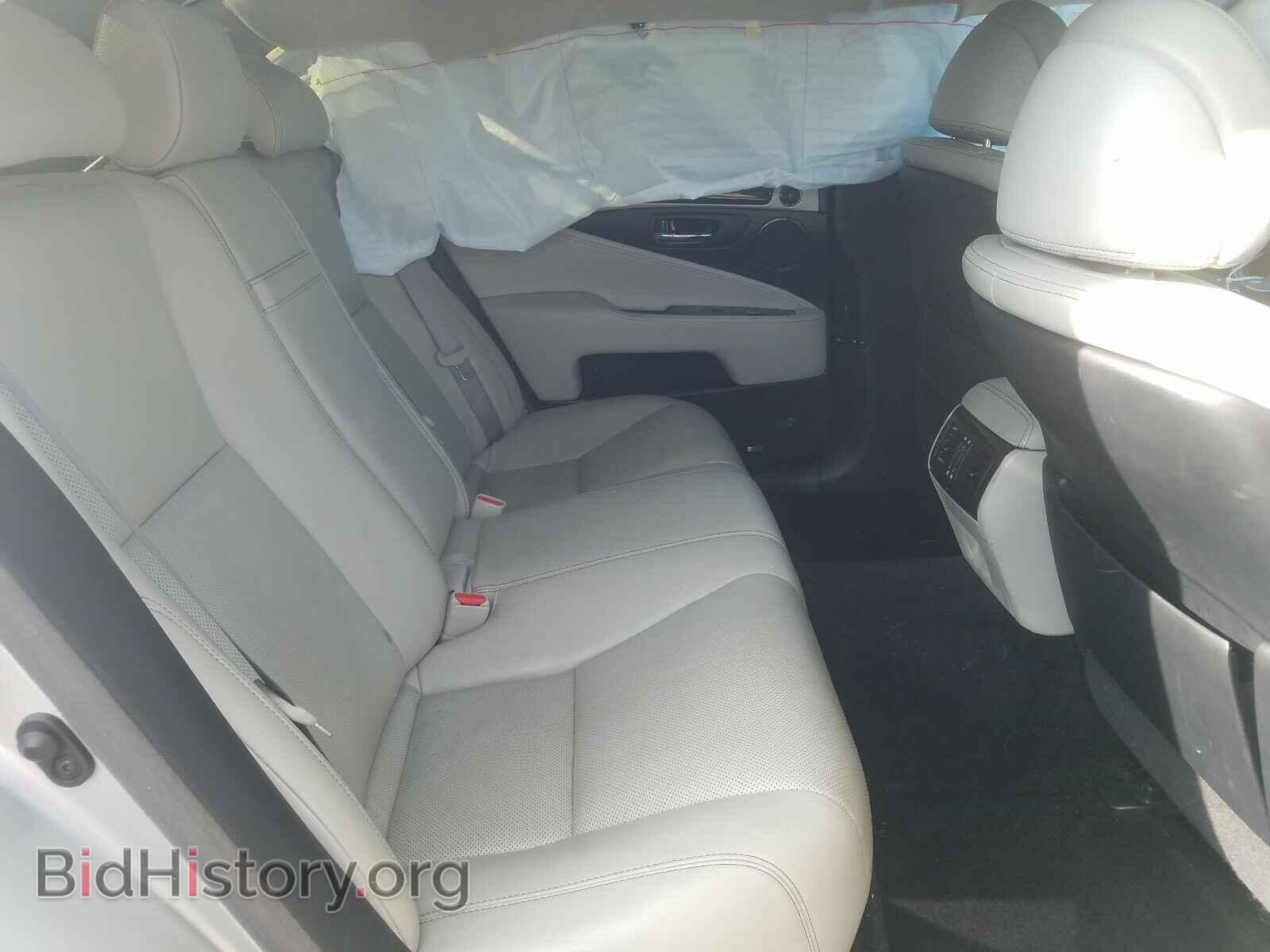 2014 LEXUS LS460 - VIN: JTHBL5EF2E5129828 - Photo 6