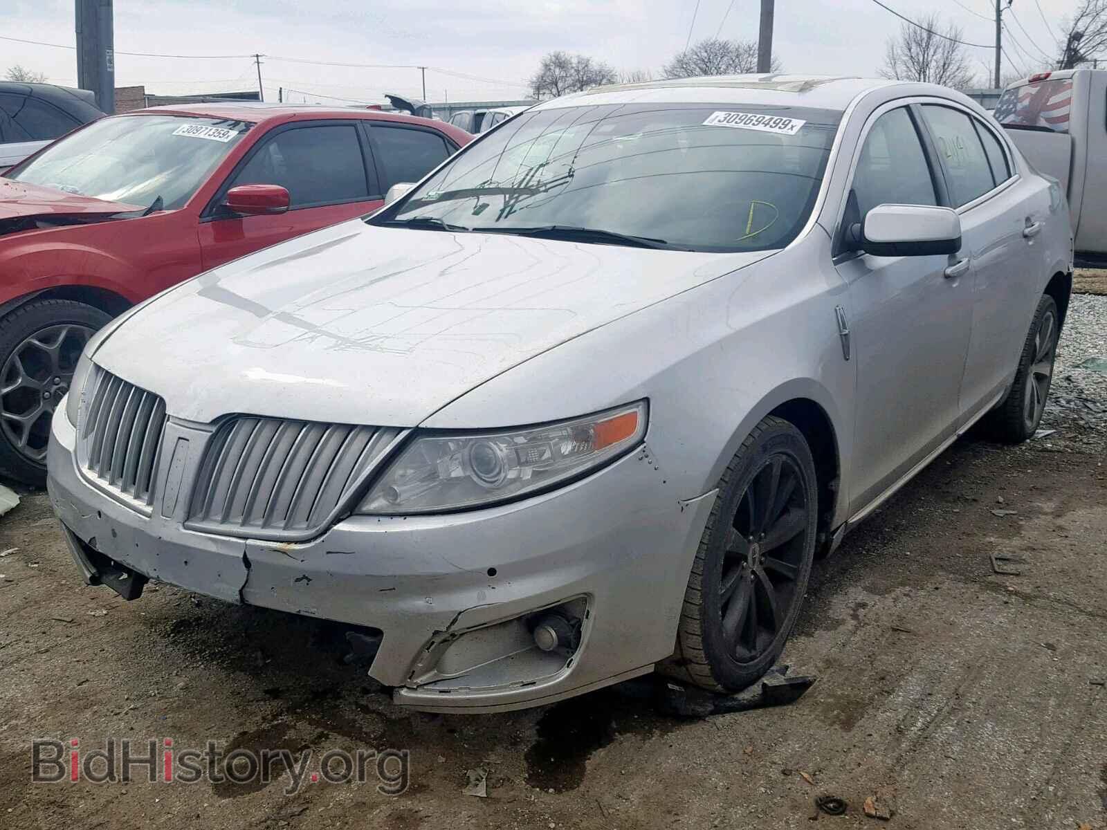 2009 LINCOLN MKS - VIN: 1LNHM93R89G608564 - Фото 2
