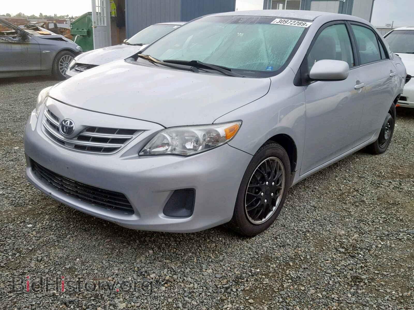 2013 TOYOTA COROLLA BA - VIN: 2T1BU4EEXDC972421 - Фото 2