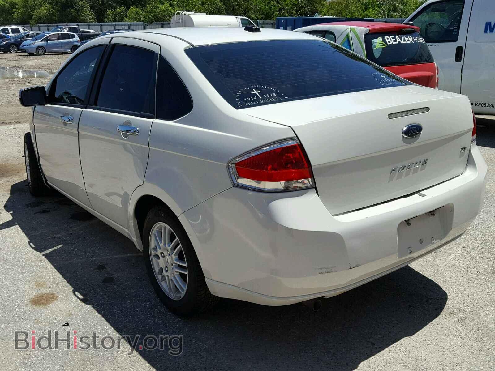 2011 FORD FOCUS - VIN: 1FAHP3FN2BW174886 - Фото 3