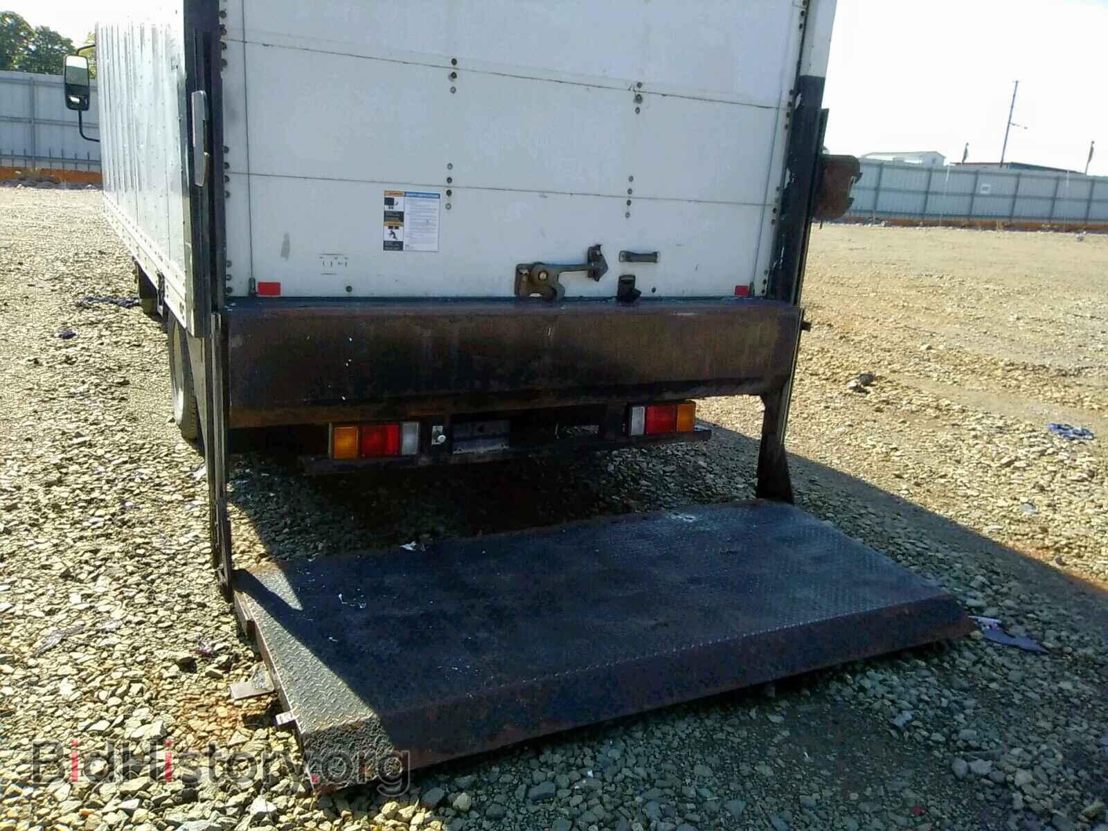 2012 ISUZU NPR - VIN: 54DB4W1B5CS800099 - Фото 9