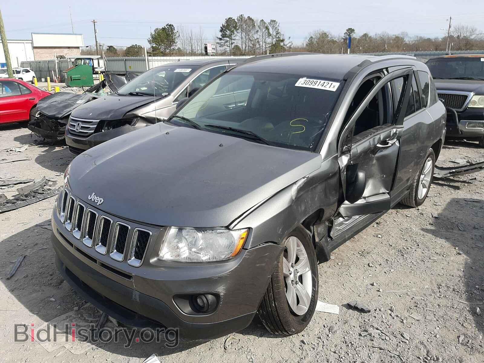 2013 JEEP COMPASS - VIN: 1C4NJCEB8DD218524 - Photo 2