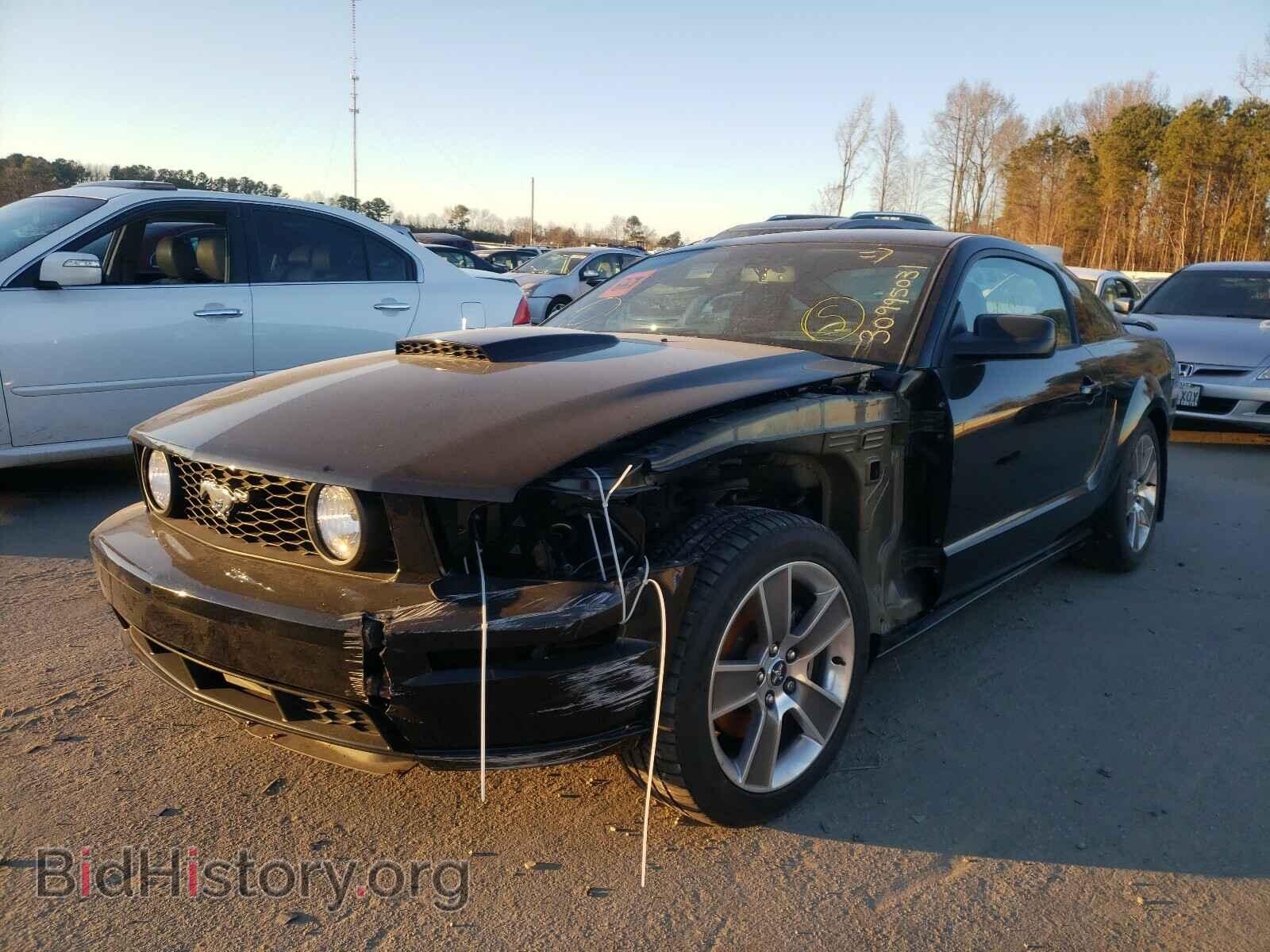 2008 FORD MUSTANG - VIN: 1ZVHT82H985117714 - Фото 2