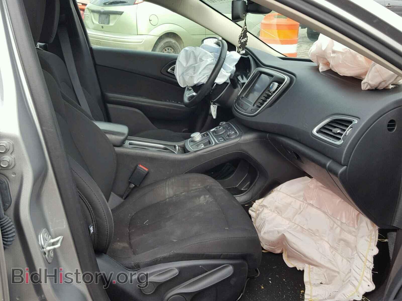 2016 CHRYSLER 200 - VIN: 1C3CCCAGXGN121587 - Фото 5