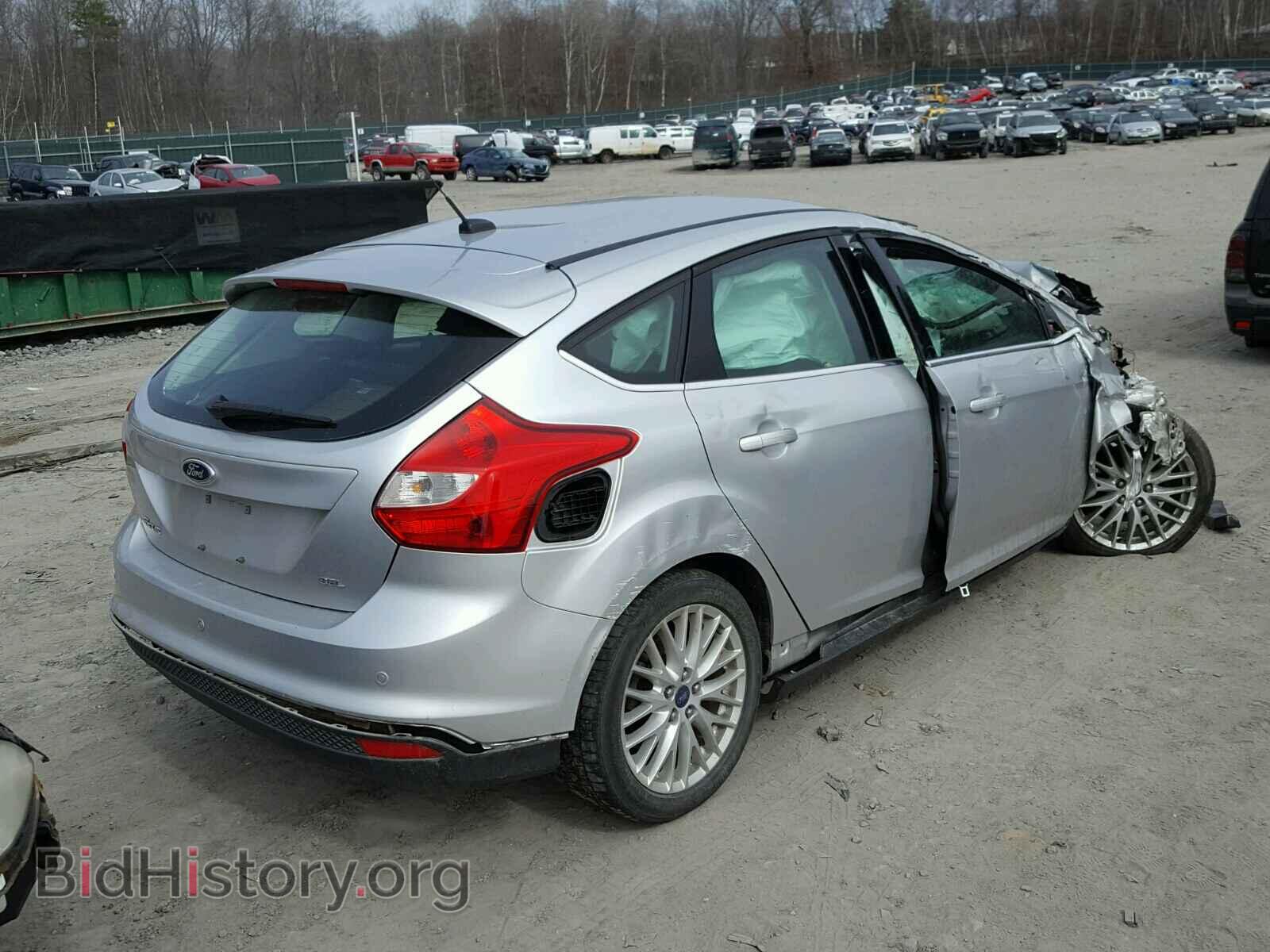 2012 Ford FOCUS (VIN 1FAHP3M21CL345879) — photo 4 of 10
