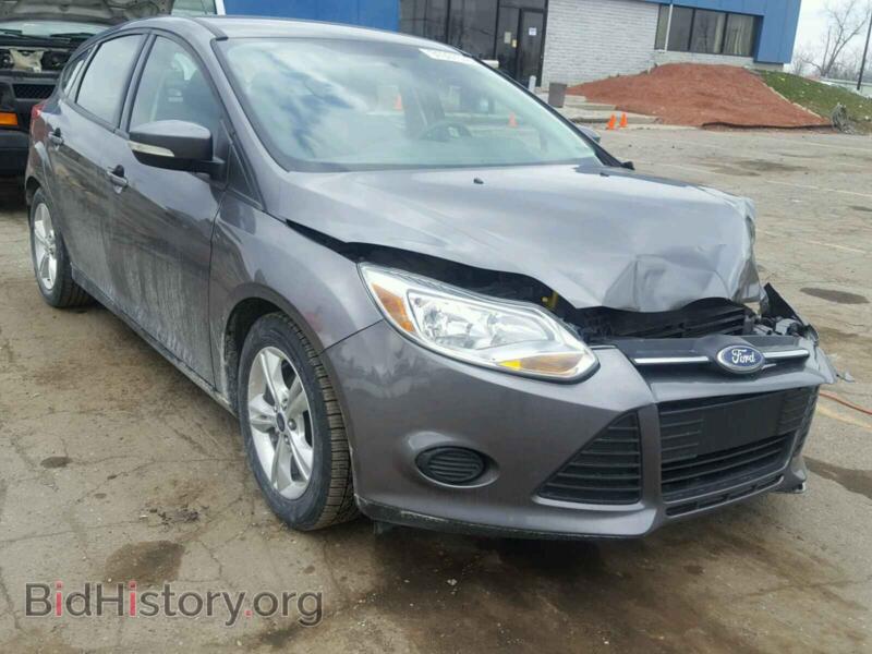 2014 Ford FOCUS Focus SE (VIN 1FADP3K20EL235975) — фото 1 из 10, Copart, повреждение: передняя часть