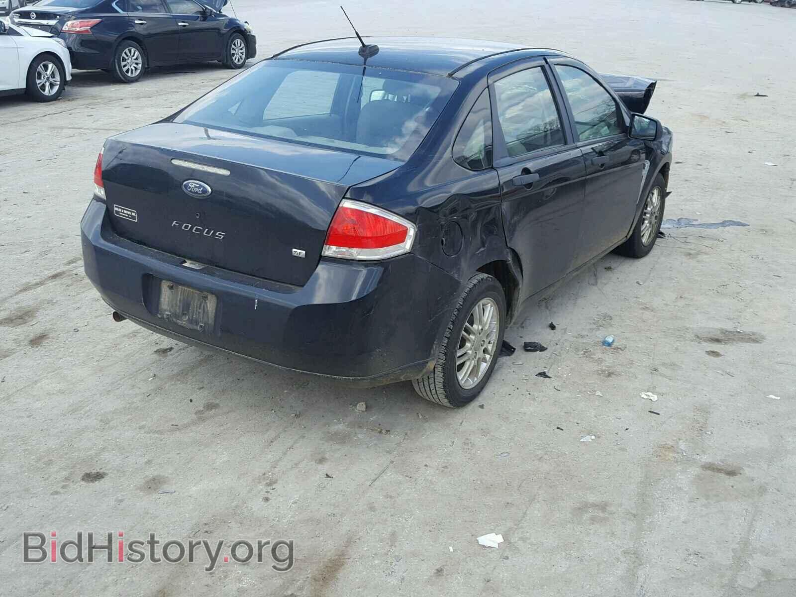 2008 FORD FOCUS - VIN: 1FAHP35N18W136821 - Photo 4