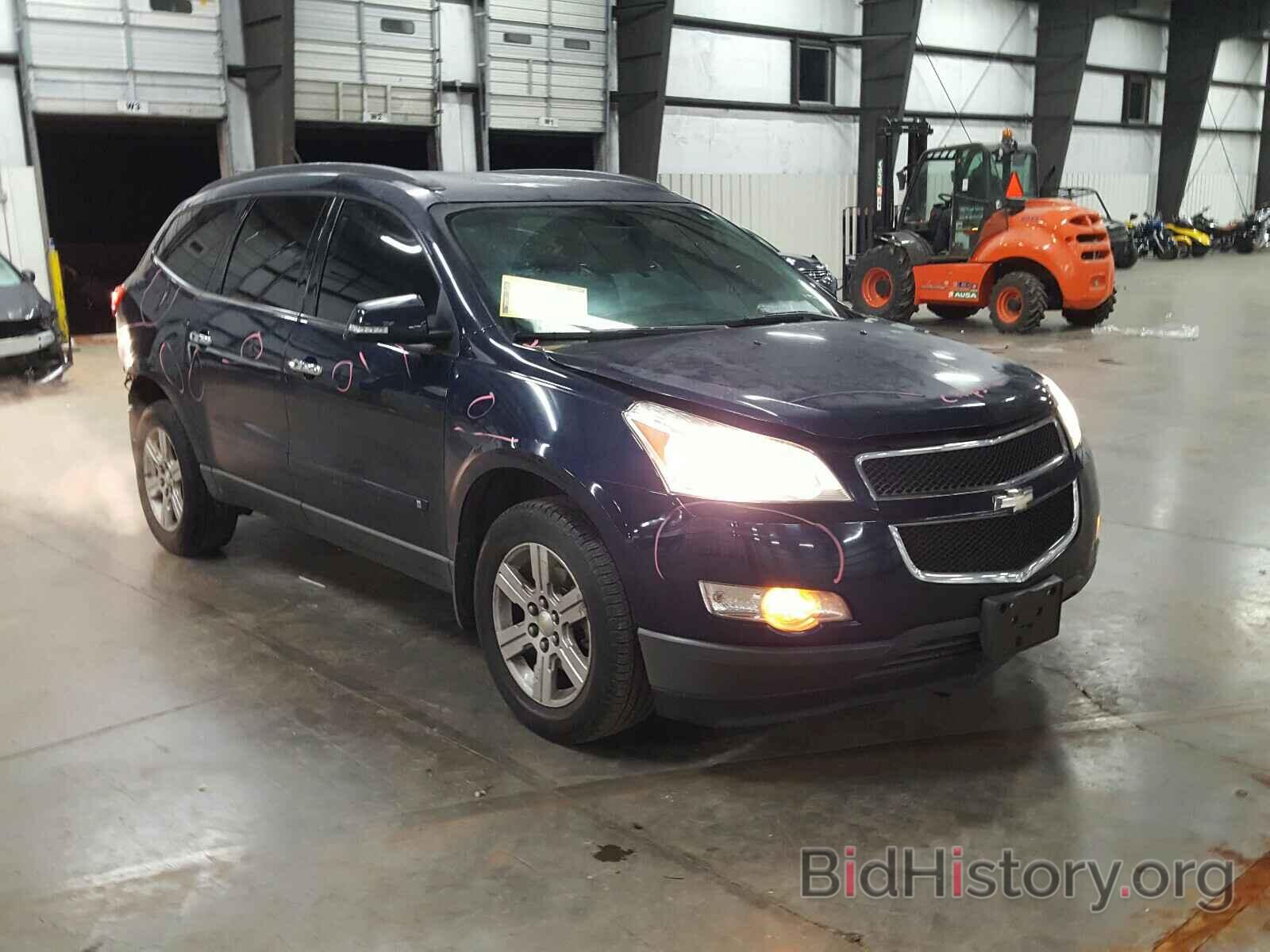 Photo 1GNLVFED3AS146130 - CHEVROLET TRAVERSE 2010