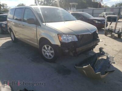 2010 Chrysler MINIVAN Town & COU, золотистый — VIN 2A4RR2D15AR441684, Copart
