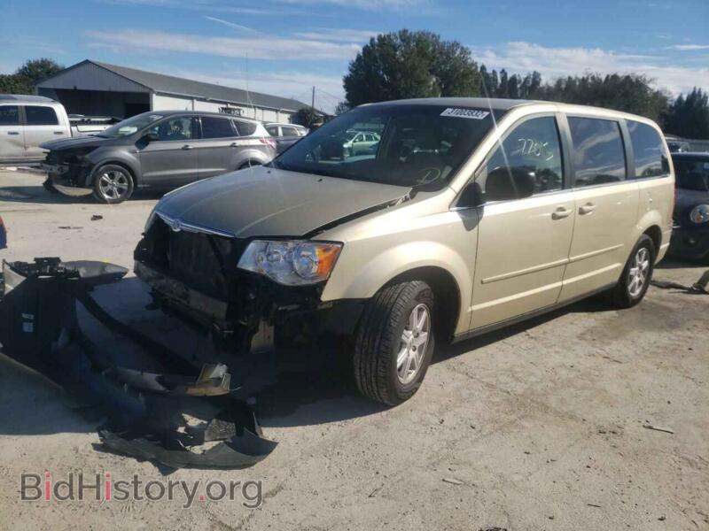 2010 Chrysler MINIVAN (VIN 2A4RR2D15AR441684) — фото 2 из 10