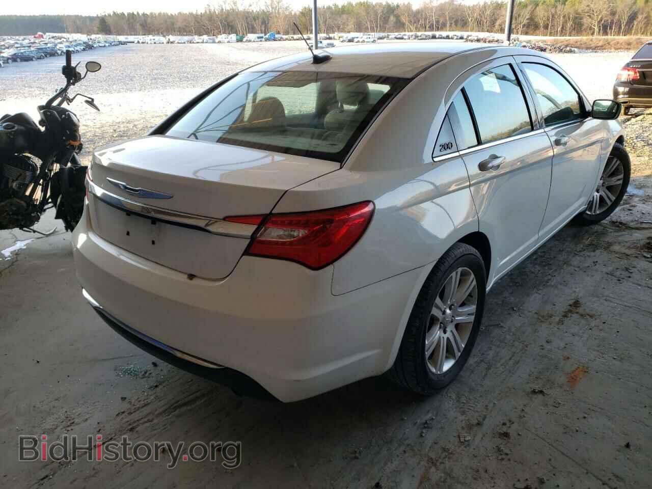 2013 CHRYSLER 200 - VIN: 1C3CCBAB2DN697863 - Фото 4