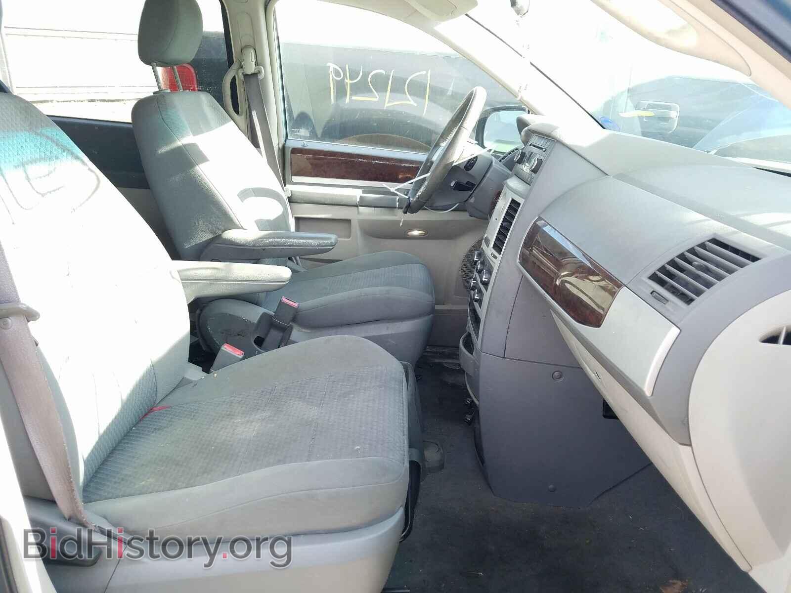 2010 CHRYSLER MINIVAN - VIN: 2A4RR5D13AR243347 - Photo 5