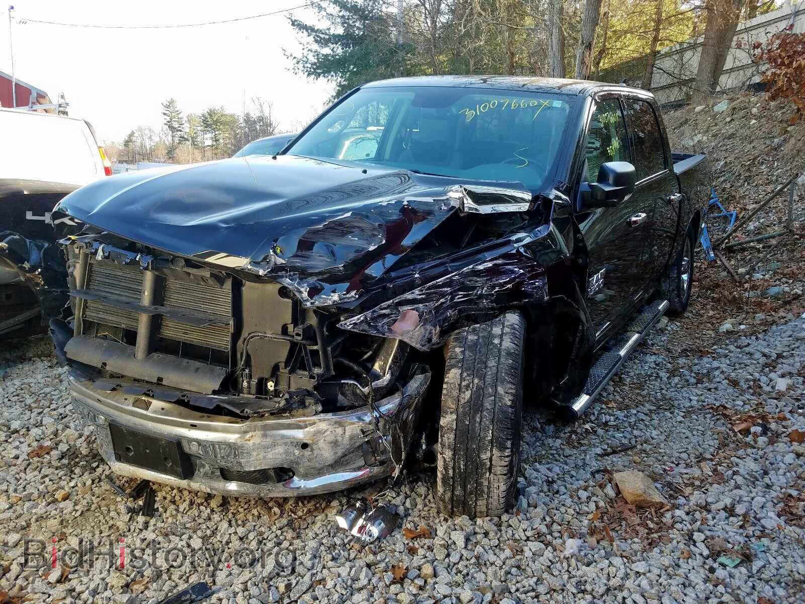 2017 RAM 1500 - VIN: 1C6RR7LG0HS838678 - Photo 2