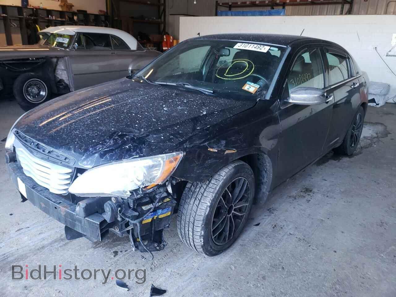 2014 CHRYSLER 200 - VIN: 1C3CCBCG3EN158937 - Фото 2