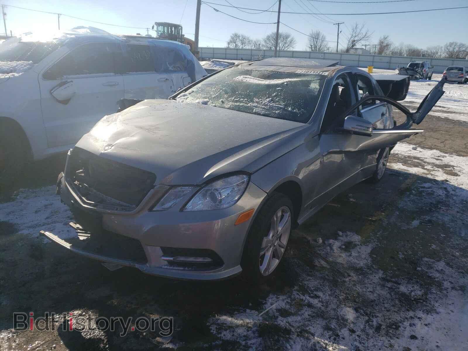 2013 MERCEDES-BENZ E CLASS - VIN: WDDHF8JB0DA702499 - Фото 2
