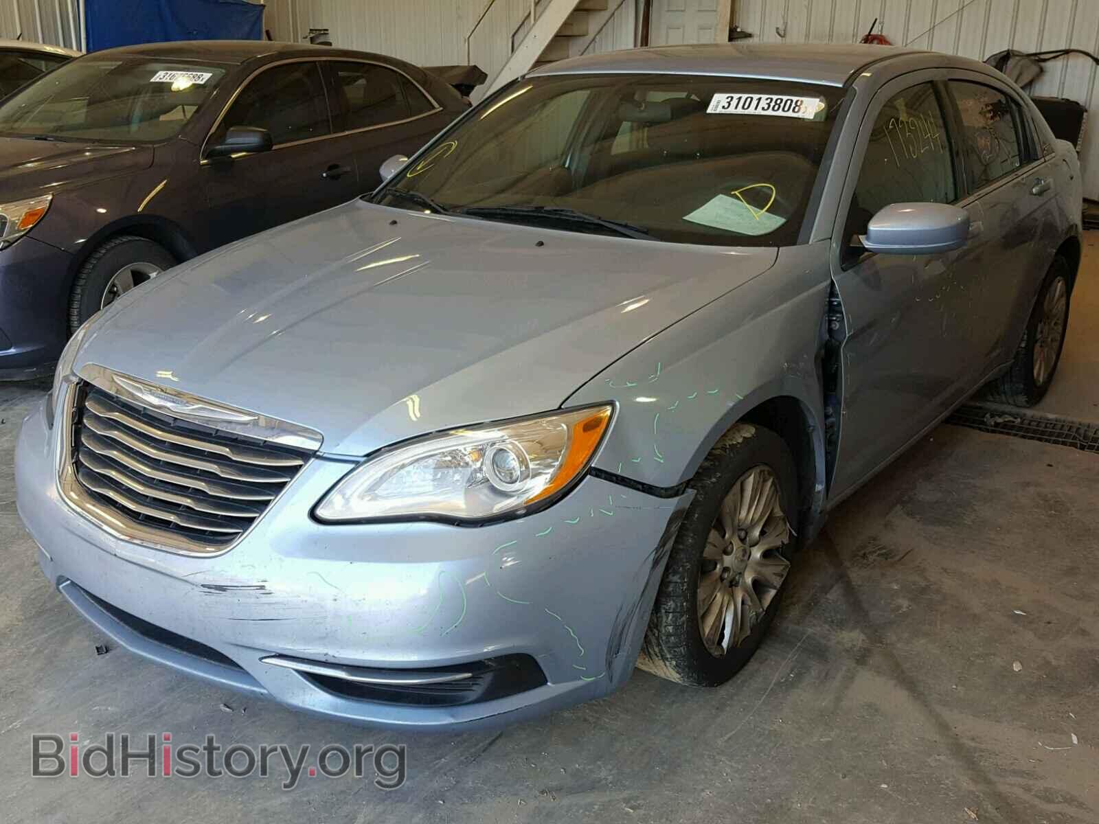 2012 CHRYSLER 200 - VIN: 1C3CCBAB9CN318890 - Фото 2