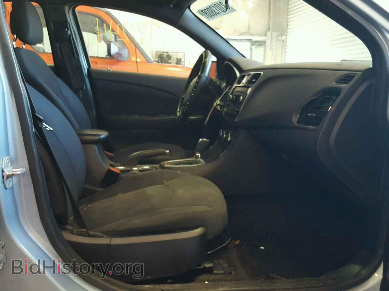 2012 CHRYSLER 200 - VIN: 1C3CCBAB9CN318890 - Фото 5
