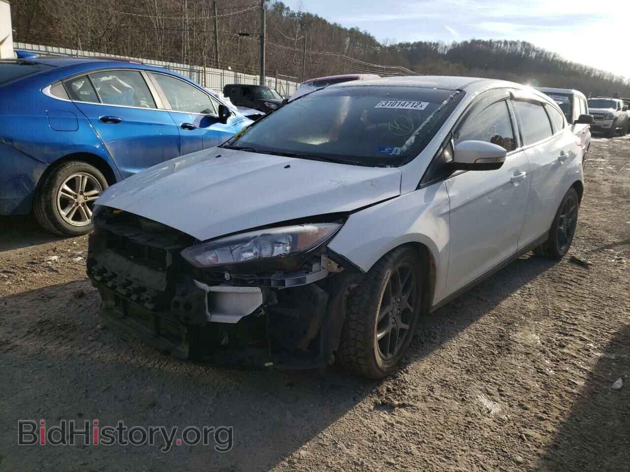 2016 FORD FOCUS - VIN: 1FADP3K25GL358240 - Фото 2