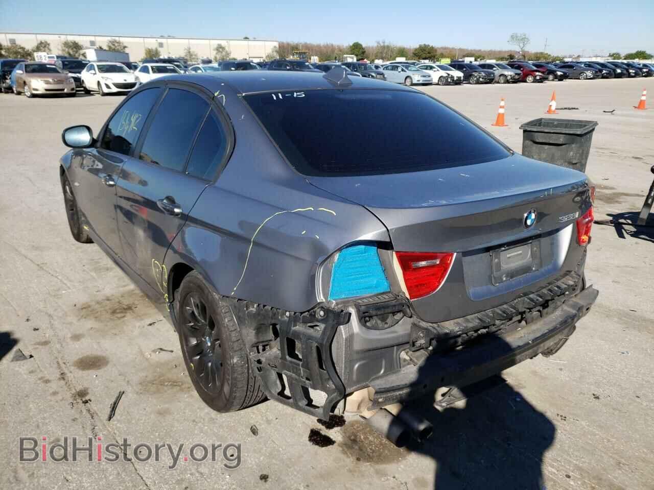 2009 BMW 3 SERIES - VIN: WBAPH53559A435712 - Фото 3