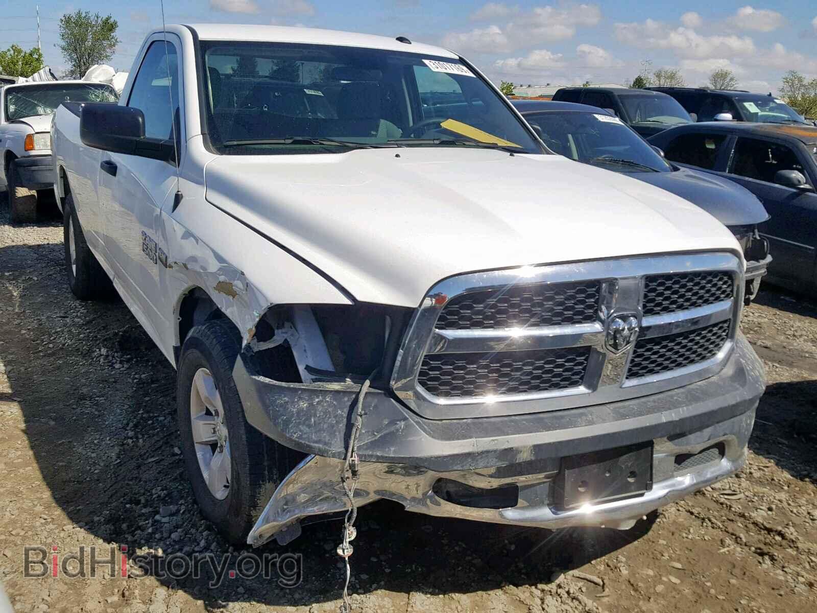 Photo 3C6JR6DTXHG795574 - RAM 1500 ST 2017
