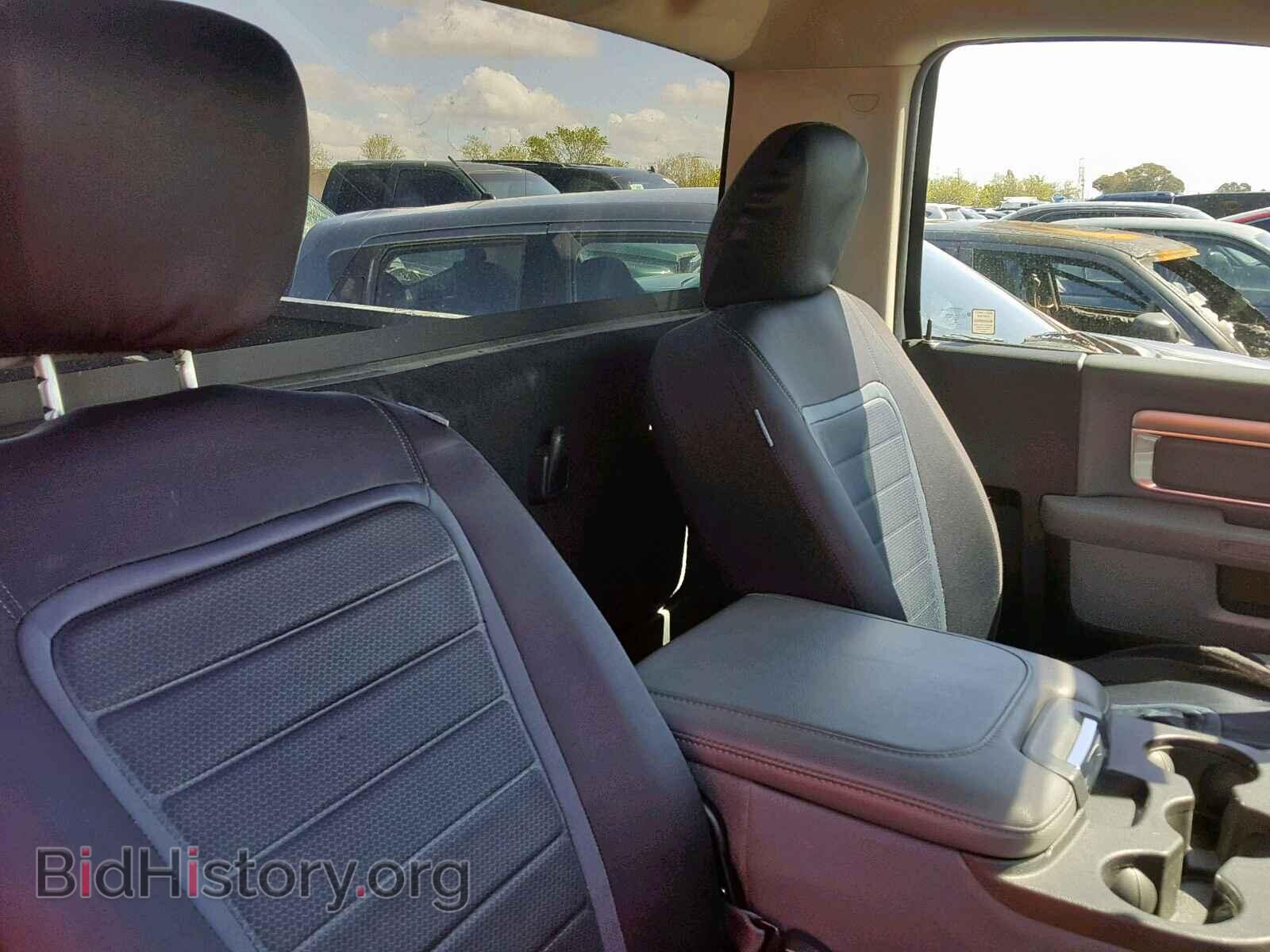 2017 RAM 1500 ST - VIN: 3C6JR6DTXHG795574 - Фото 6
