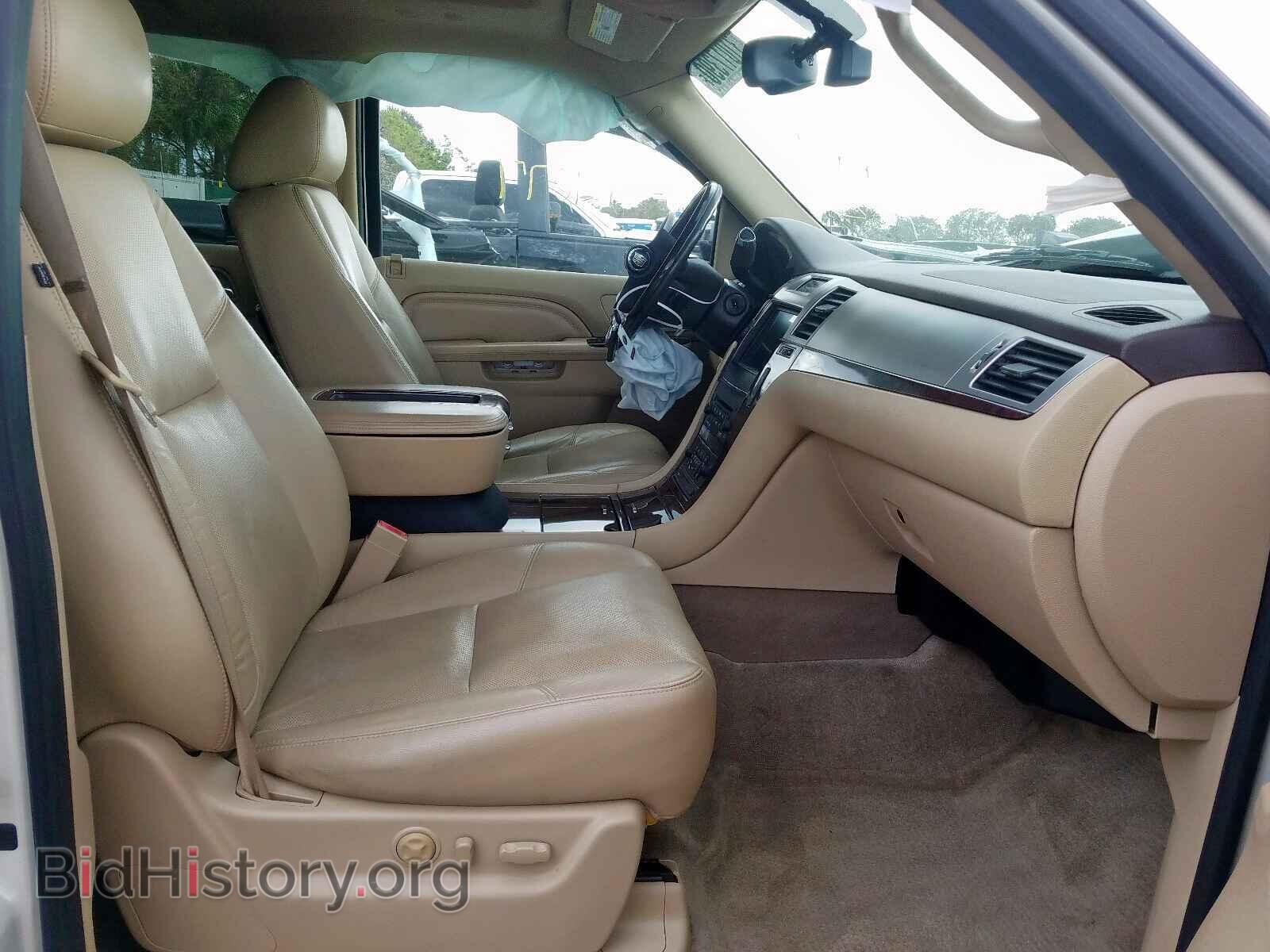 2011 CADILLAC ESCALADE - VIN: 1GYS3HEF4BR400096 - Фото 5