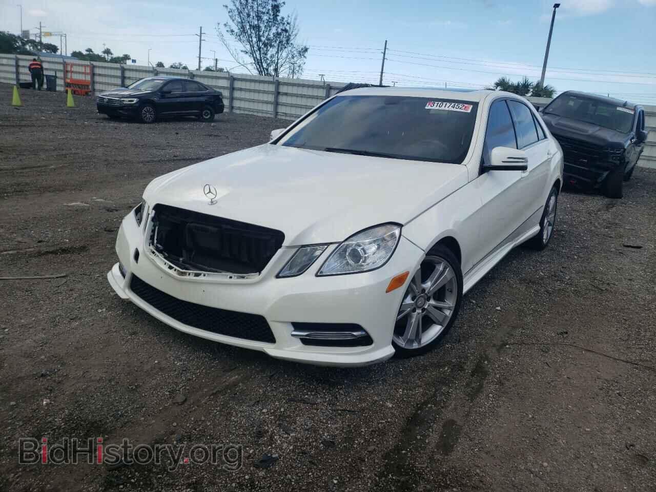 2013 MERCEDES-BENZ E-CLASS - VIN: WDDHF5KB8DA772958 - Фото 2