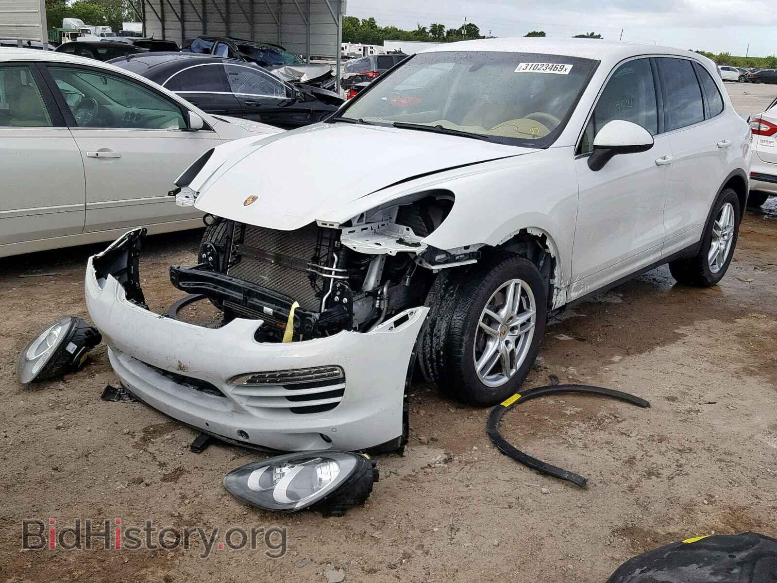 2013 PORSCHE CAYENNE - VIN: WP1AA2A20DLA02217 - Фото 2