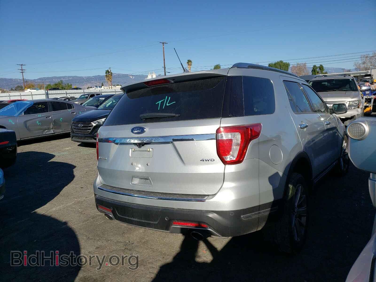 2018 FORD EXPLORER - VIN: 1FM5K8F82JGB10743 - Фото 4