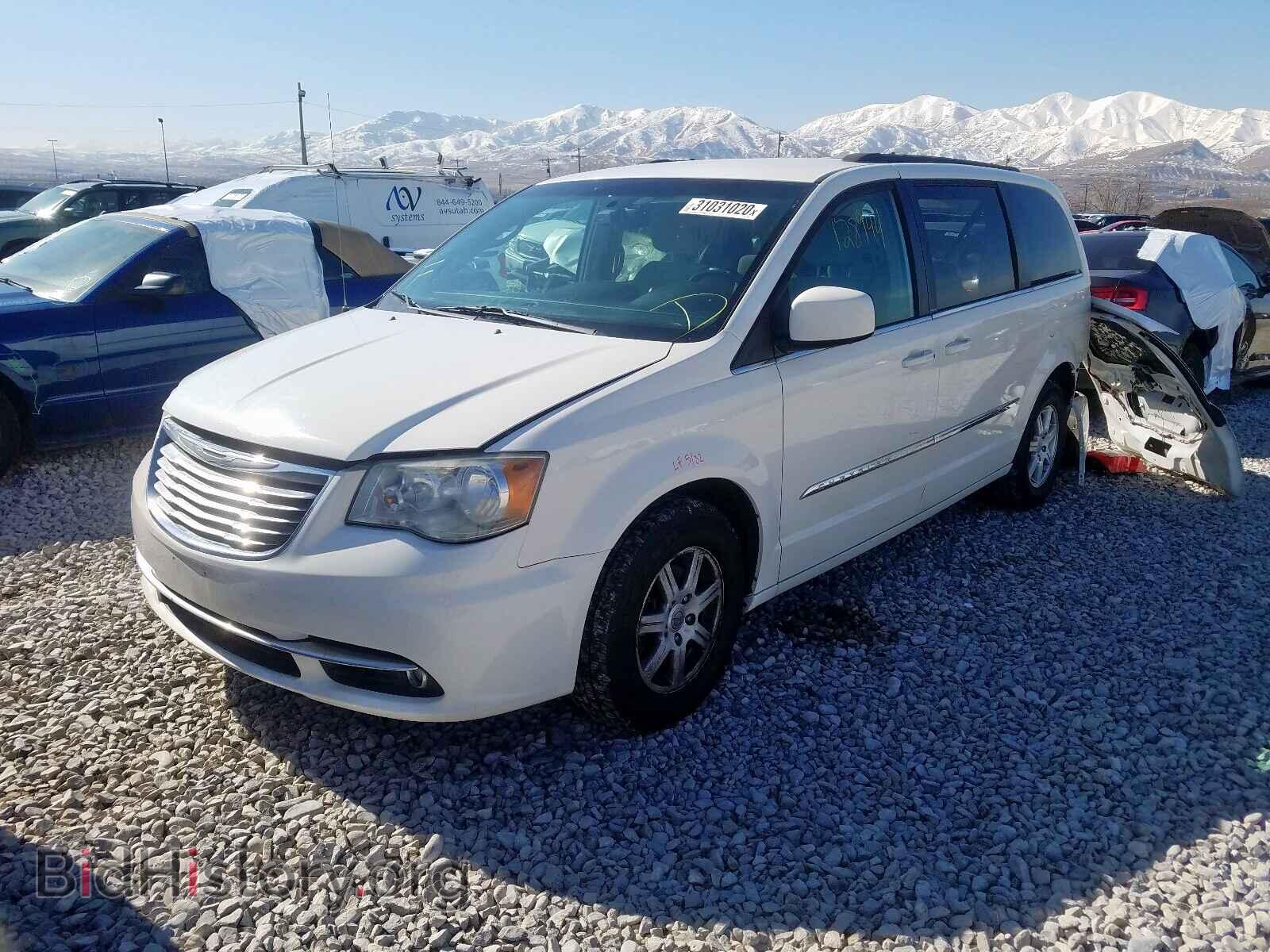 2012 CHRYSLER TOWN & COU - VIN: 2C4RC1BG8CR158191 - Фото 2